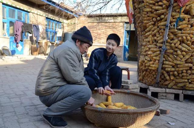 684分考入清华的农村娃感动中国 河北吴桥17岁少年庞众望再证"寒门也